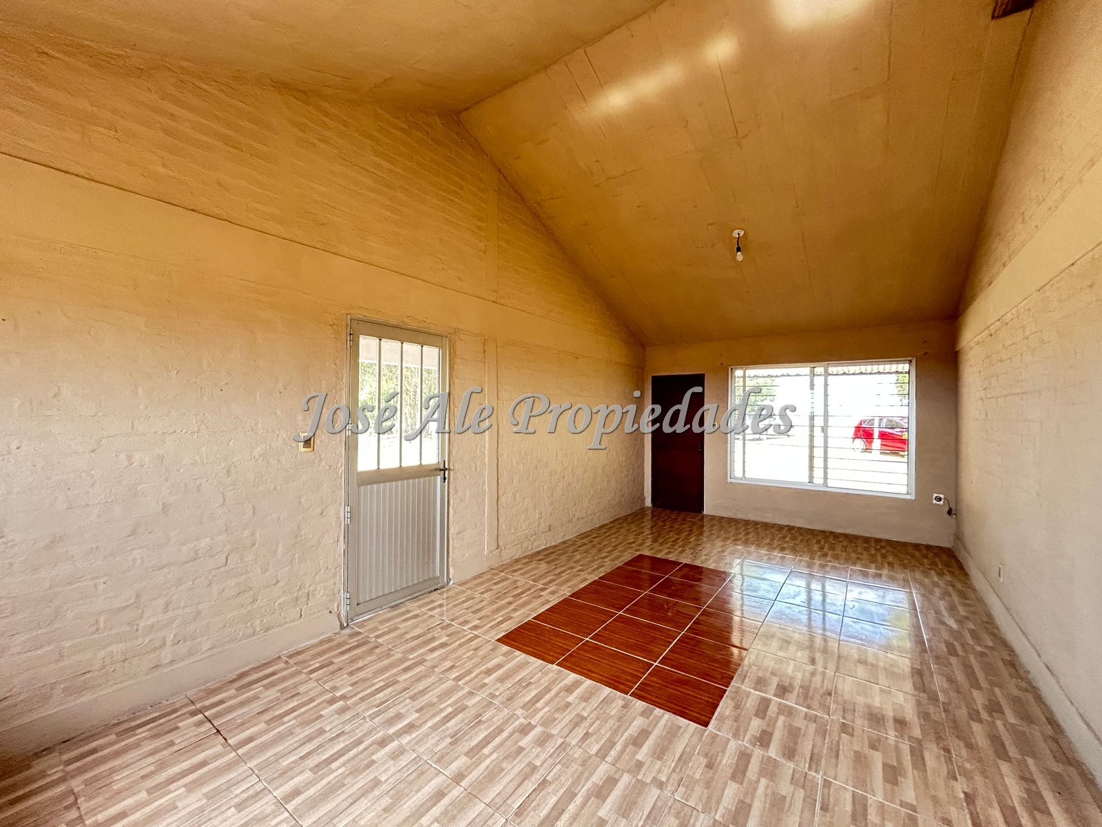 Imagen 3 de Casa de campo ubicada por camino del medio con 1000m2 de terreno, Colonia.