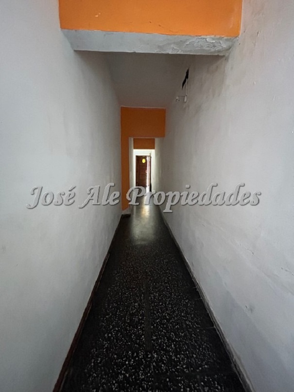 Imagen 2 de Apartamento de 1 dormitorio, ubicado en el centro de la ciudad de Colonia.