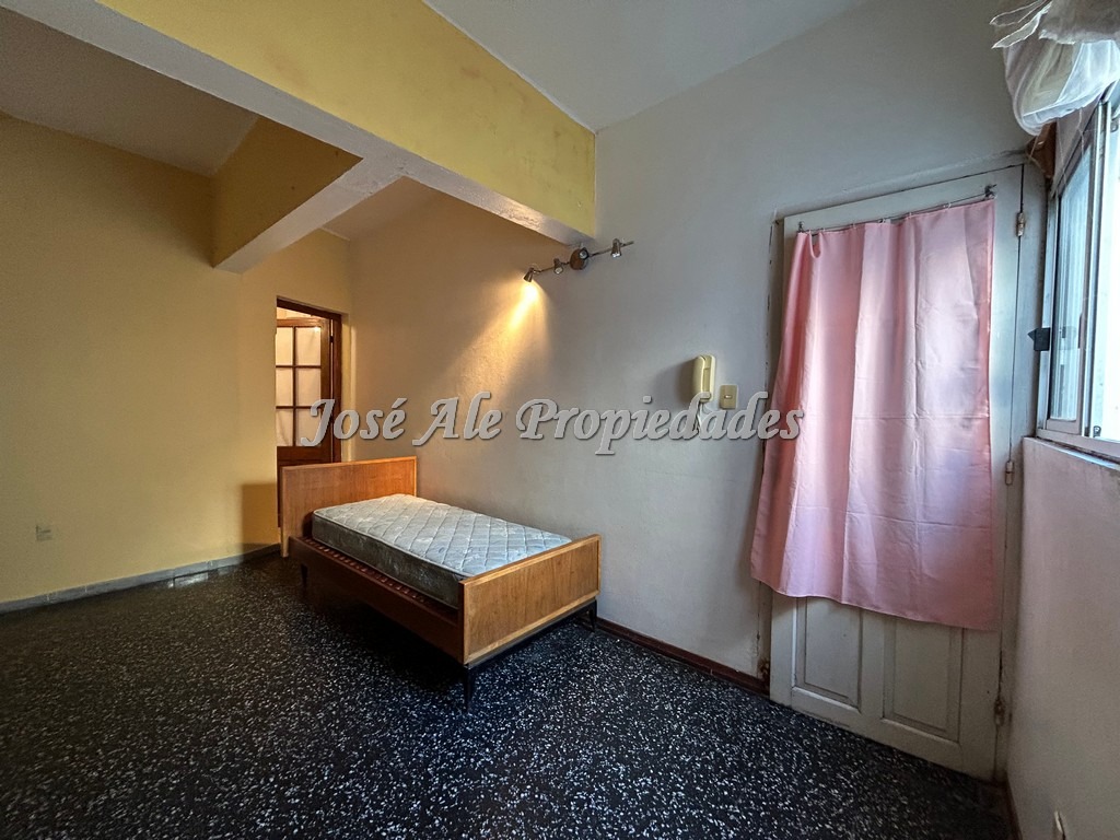 Imagen 3 de Apartamento de 1 dormitorio, ubicado en el centro de la ciudad de Colonia.