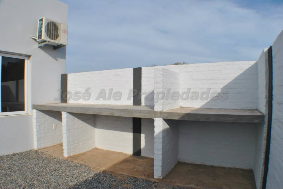 Imagen 5 de Casa en complejo Real de San Carlos, ubicada a pasos de la plaza de toros y de todos los servicio.