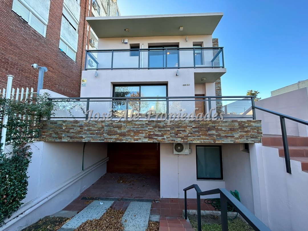 Imagen 1 de Hermosa y confortable propiedad de 4 dormitorios, 6 baños y piscina climatizada, completamente equipada.