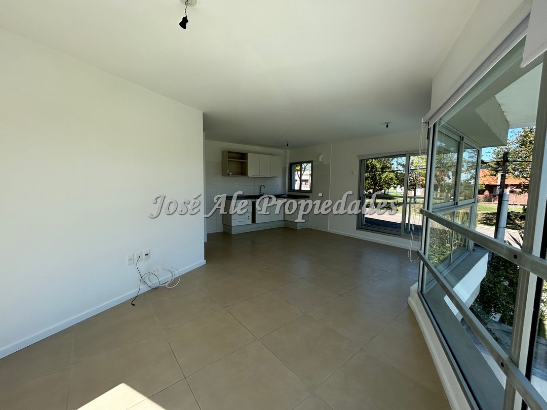 Imagen 5 de Espectacular apartamento de un dormitorio en edificio residencial frente al Rio de la Plata.