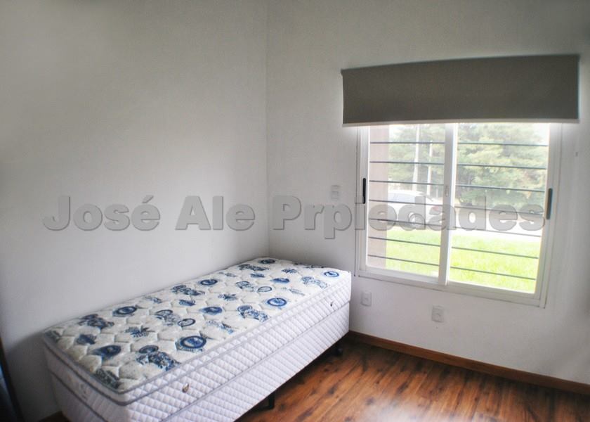 Imagen 9 de Propiedad ubicada en zona Real de San Carlos, cerca de todos los centros de estudios.