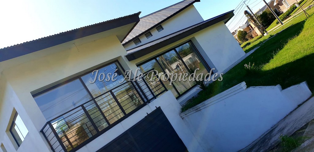 Imagen 10 de Exclusiva y muy completa casa ubicada a metros de la mágica e histórica plaza de toros, rodeada de un entorno agradable y tranquilo.