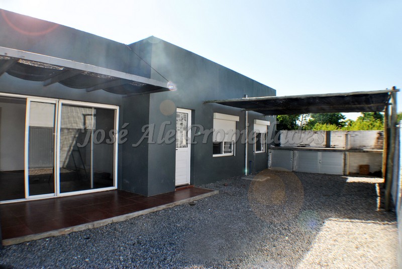 Imagen 2 de Casa en complejo Real de San Carlos, ubicada a pasos de la plaza de toros y de todos los servicios.