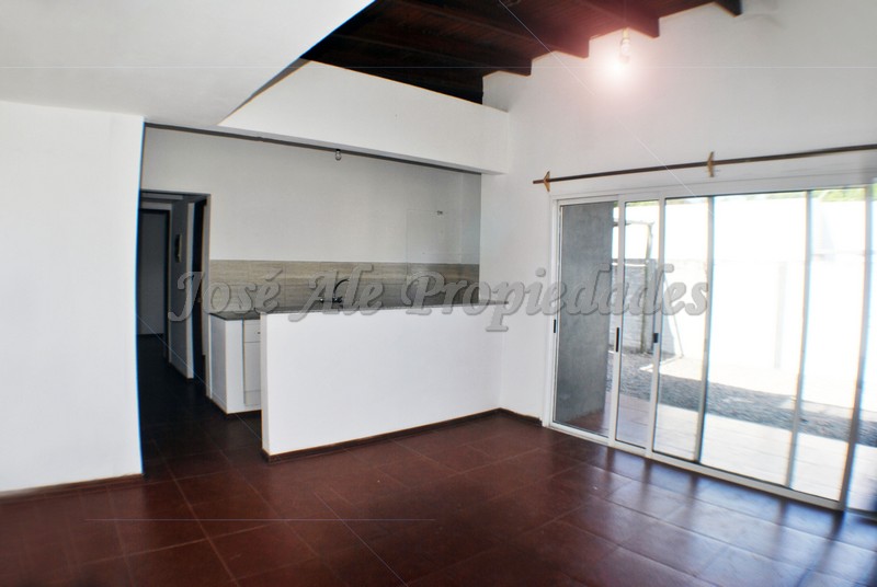 Imagen 3 de Casa en complejo Real de San Carlos, ubicada a pasos de la plaza de toros y de todos los servicios.