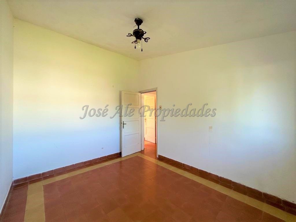 Imagen 5 de Vivienda ubicada en Complejo INVE, a metros de Colonia Shopping y zona comercial Tres Avenidas.
