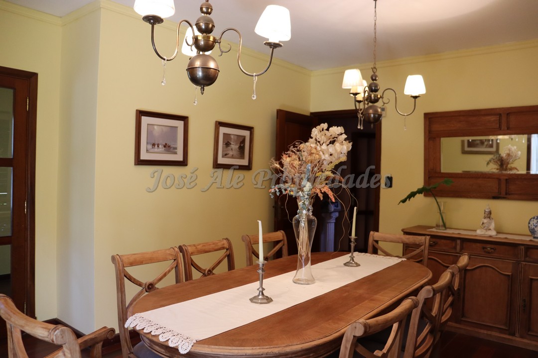 Imagen 5 de Espectacular y completa propiedad en zona residencial a 3 cuadras de Rambla Costanera y próxima a todos los servicios.