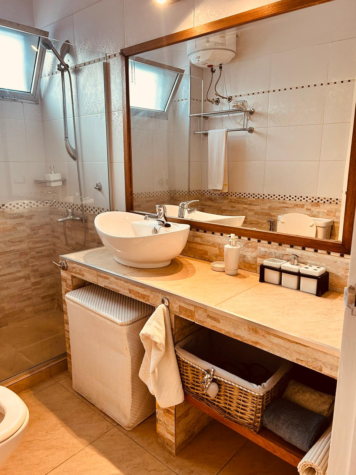 Imagen 7 de Hermosa casa a metros de la Rambla Costanera y playas de Colonia.