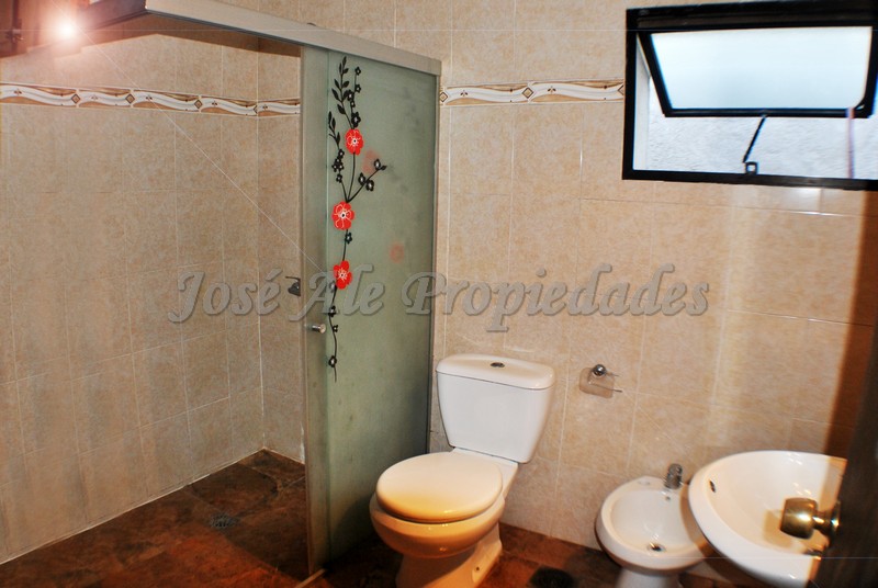 Imagen 8 de Linda propiedad ubicada en barrio Los Nogales a corta distancia del centro de Colonia del Sacramento.