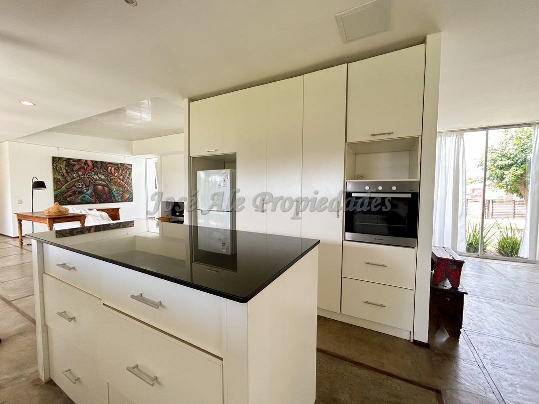 Imagen 6 de Hermosa propiedad ubicada en Fraccionamiento 4 Soles con ingreso independiente.