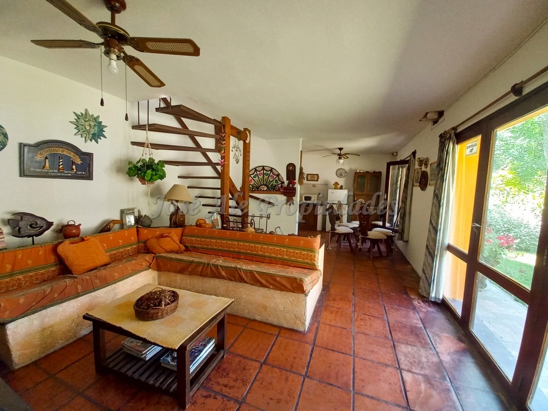 Imagen 2 de Hermosa propiedad a tan solo 20 minutos del centro de Colonia.