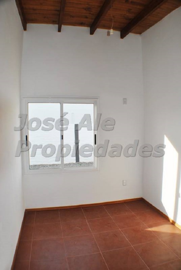 Imagen 7 de Casa en complejo Real de San Carlos, ubicada a pasos de la plaza de toros y de todos los servicio. Se encuentra a 250 mts aprox. de Rambla y playas de Colonia del Sacramento.