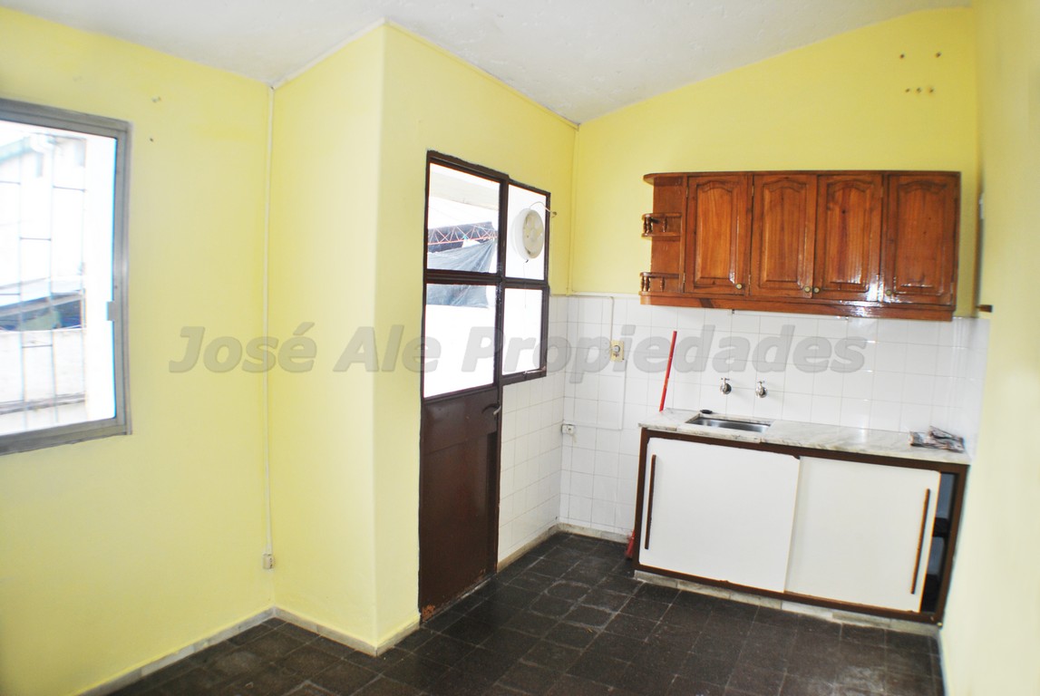 Imagen 3 de Vivienda en  Complejo L22 ubicado sobre Avda. Luis Alberto de Herrera a pasos de todos los servicios.