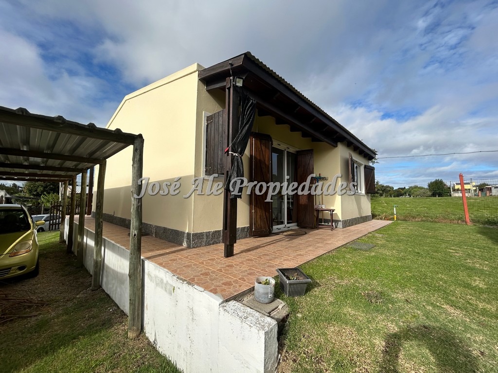 Imagen 2 de Hermosa casa en perfecto estado de mantenimiento ubicada en el real de San Carlos, próxima a la renovada Plaza de Toros.