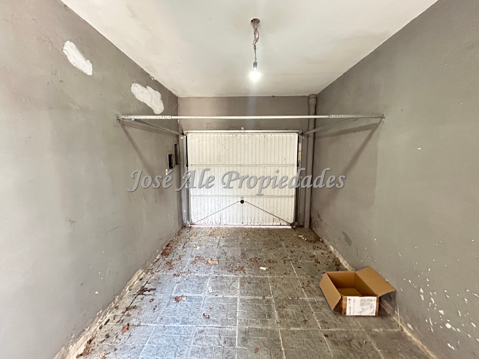 Imagen 10 de Propiedad de 3 dormitorios, ubicada próxima al centro de la ciudad, a metros de 2 avenidas, Colonia.