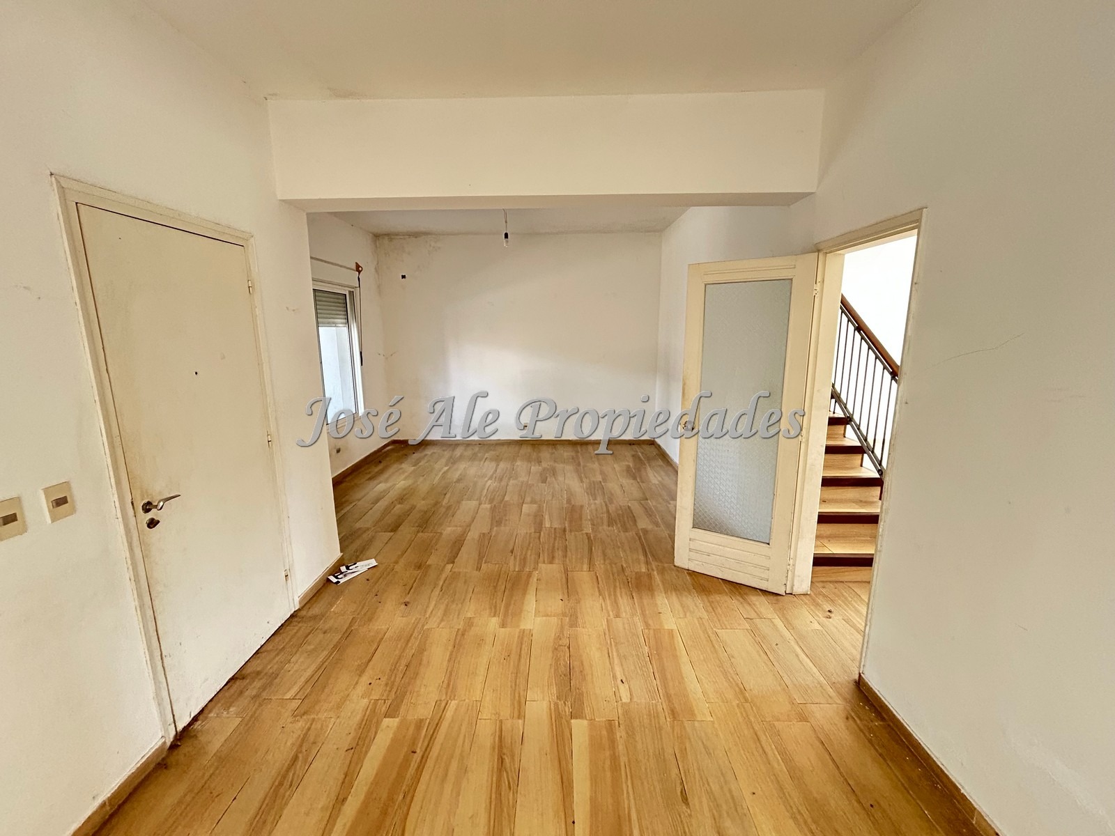 Imagen 4 de Propiedad de 3 dormitorios, ubicada próxima al centro de la ciudad, a metros de 2 avenidas, Colonia.