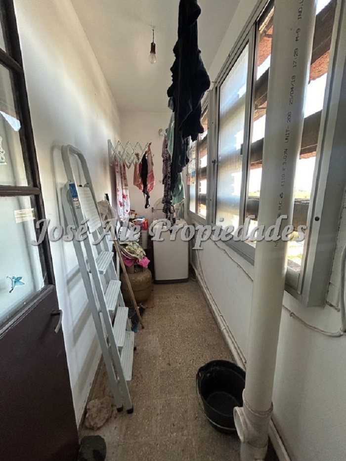 Imagen 8 de Apartamento de 3 dormitorios con magnifica vista a la ciudad tanto de día como de noche ubicado sobre Baltazar Brum, a 1 cuadra de la Rambla.