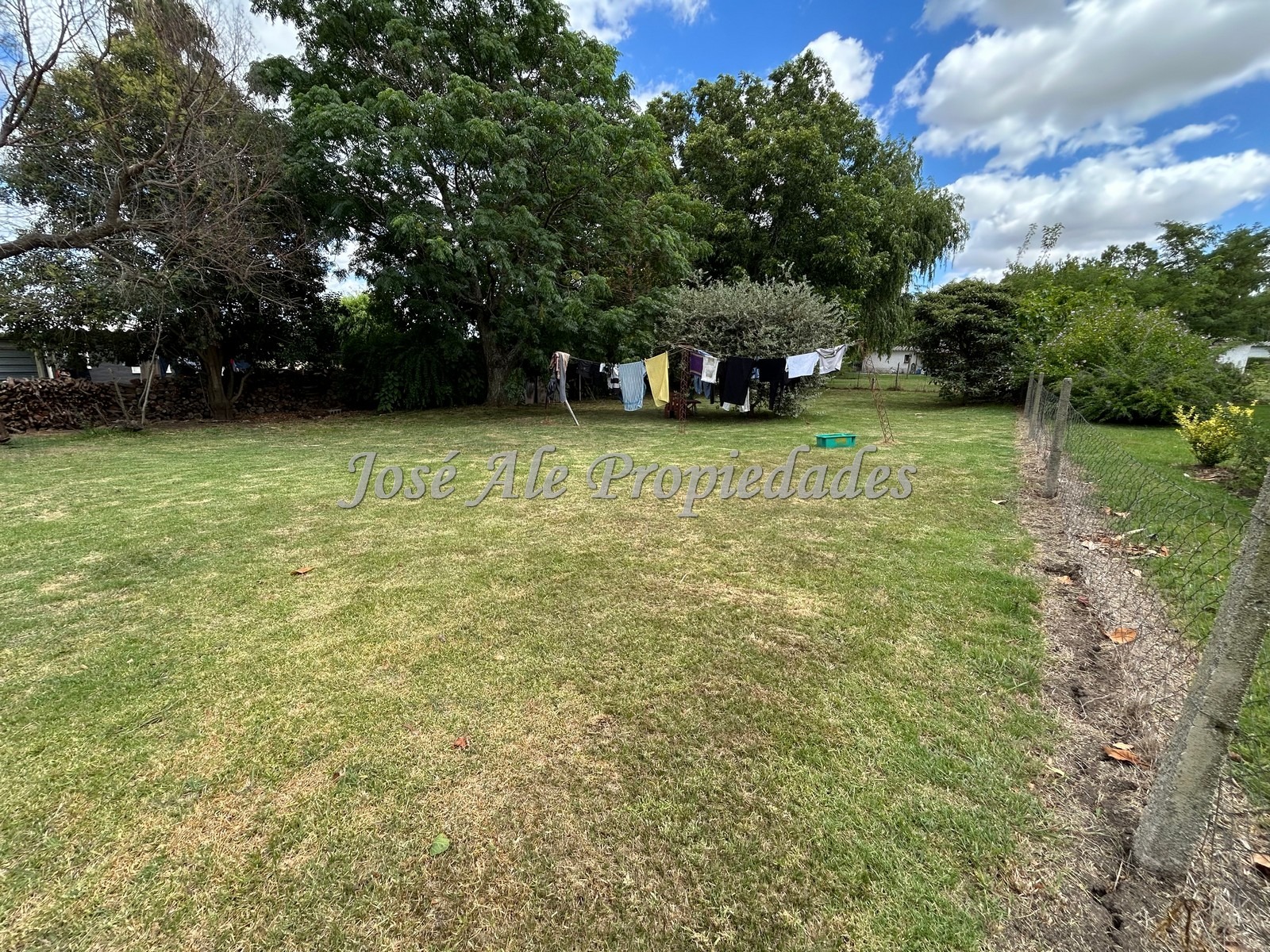 Imagen 10 de Vivienda de 3 dormitorios, ubicada en la Estanzuela, Colonia.