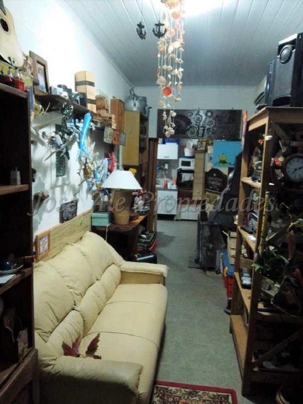 Imagen 4 de Casa ubicada en la ciudad de Carmelo. Con 464 m2 de superficie y 76 m2 edificados.