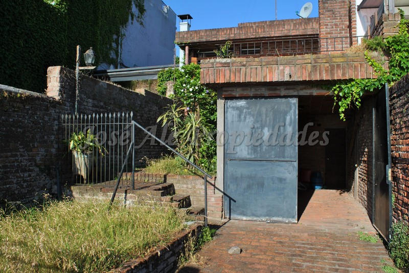 Imagen 10 de Espectacular propiedad reciclada ubicada en primera línea de la rambla del casco histórico.