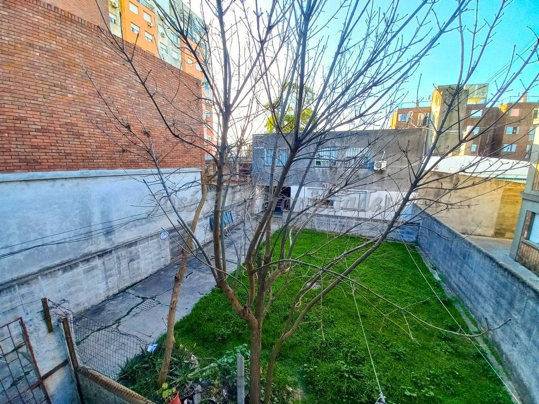 Imagen 10 de Amplio apartamento de dos dormitorios.