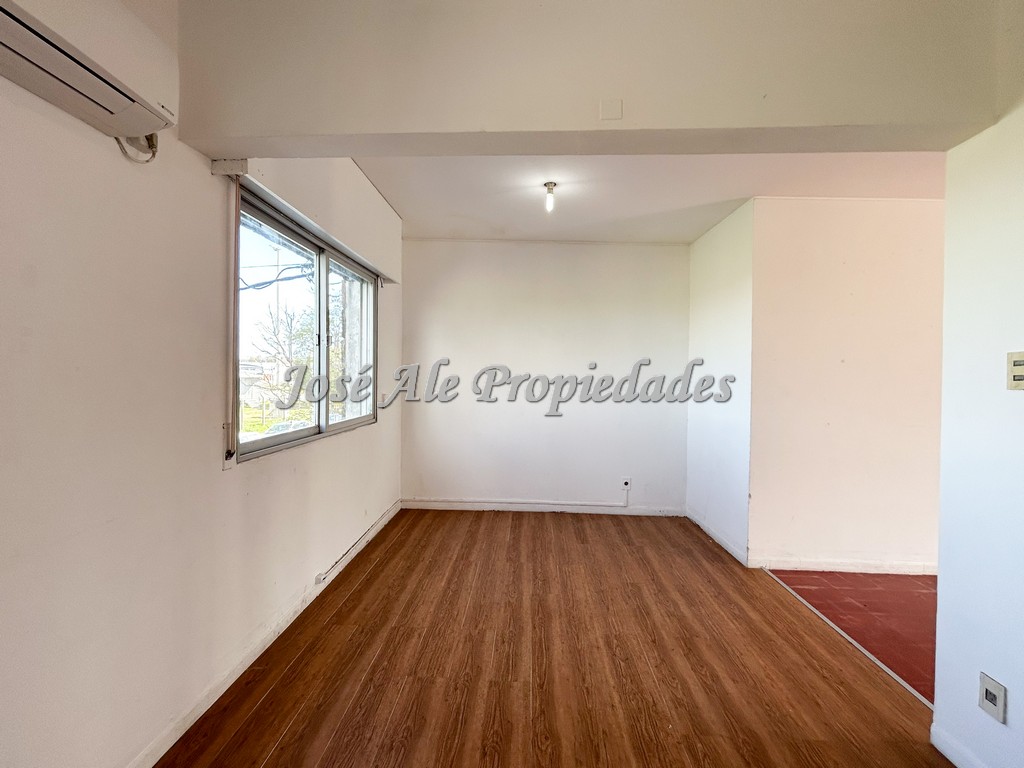 Imagen 3 de Amplio apartamento de dos dormitorios.