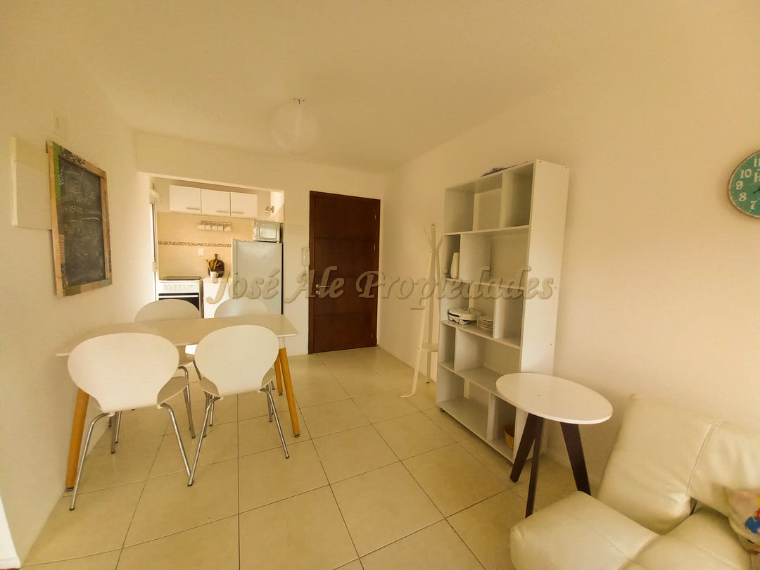 Imagen 4 de Apartamento a corta distancia de Shopping y zona comercial de 2 Avenidas.