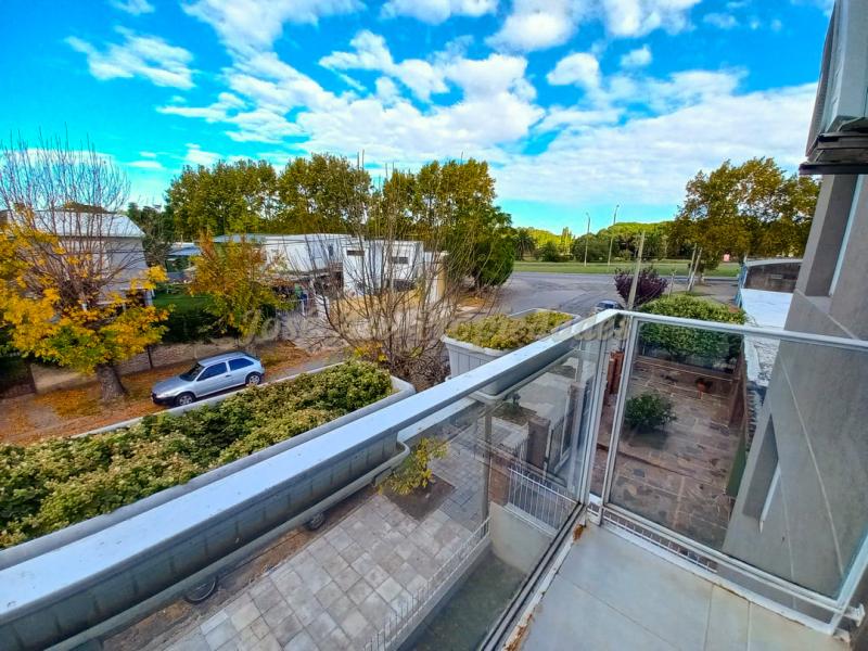 Apartamento a corta distancia de Shopping y zona comercial de 2 Avenidas.