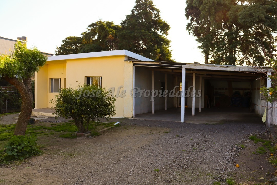 Imagen 1 de Casa en zona Plaza de Toros, a corta distancia de Rambla de Colonia y playas.