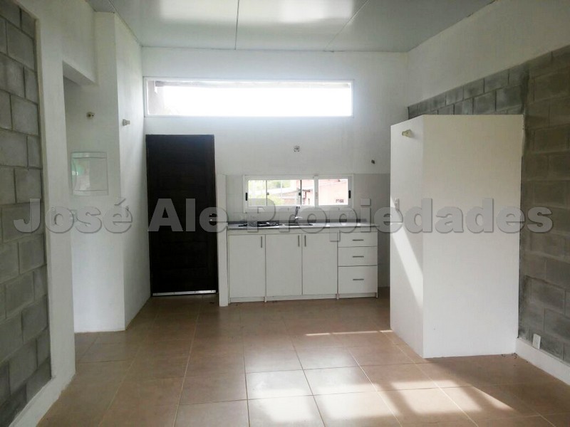 Imagen 1 de Muy linda propiedad en Real de San Carlos, a pasos de todos los servicios y de transporte público, Zona de UDE.