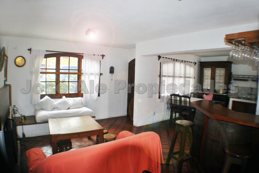 Imagen 3 de Hermosa Propiedad ubicada en pleno centro de Colonia del Sacramento, a pasos de todos los servicios y a corta distancia de Rambla Costanera.