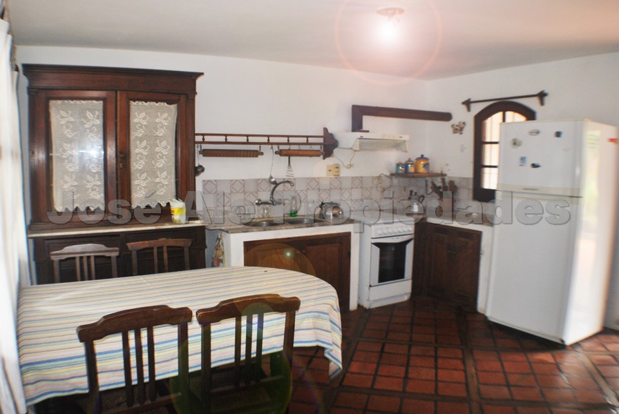 Imagen 7 de Hermosa Propiedad ubicada en pleno centro de Colonia del Sacramento, a pasos de todos los servicios y a corta distancia de Rambla Costanera.