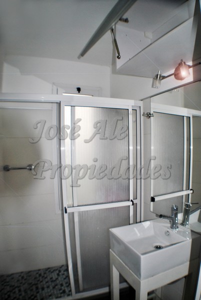 Imagen 7 de Hermoso departamento, a solo metros de Rambla Costanera, zona residencial.