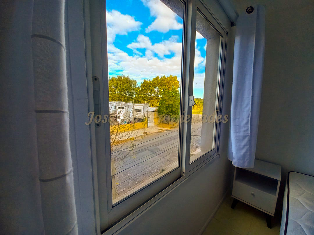 Imagen 9 de Departamento a corta distancia de Shopping y zona comercial de 2 Avenidas.