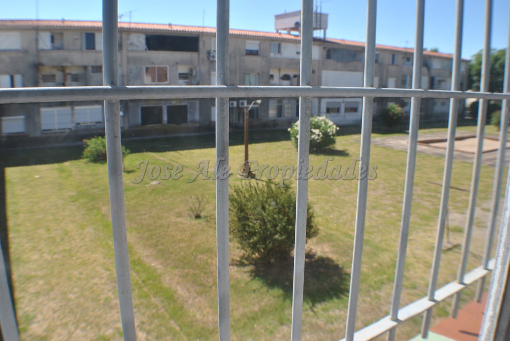 Imagen 2 de Departamento ubicado en Complejo de Vivienda INVE.