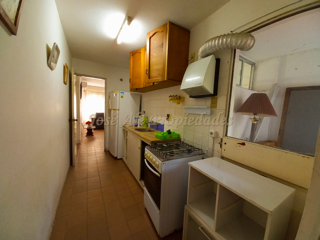 Imagen 4 de Hermosa vivienda ubicada en complejo sobre calle Eugenio Arauz.