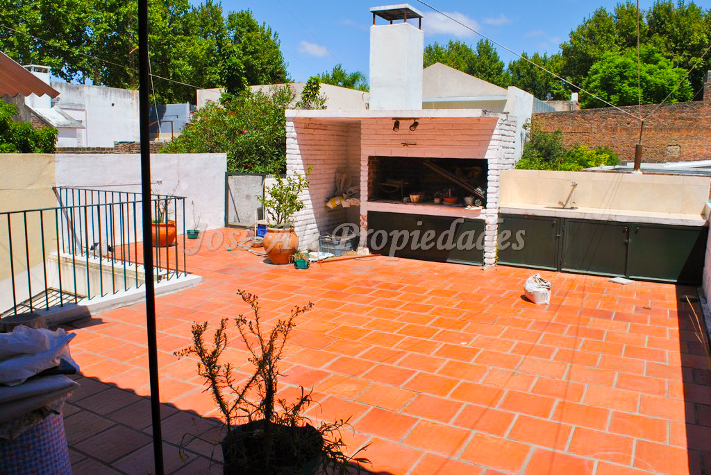 Imagen 9 de Importante propiedad en pleno centro de Colonia sobre Avda. Artigas, a metros de Gral. Flores.