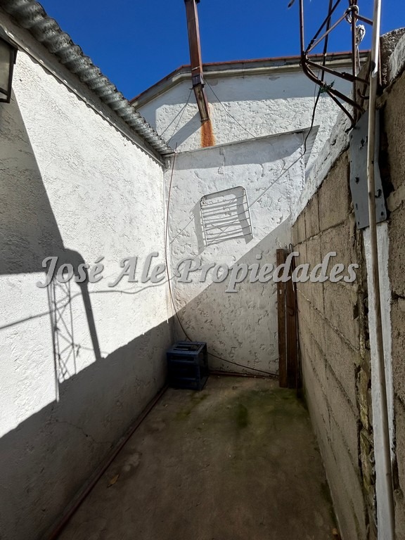 Imagen 10 de Vivienda con departamento ubicada en Complejo habitacional L22.