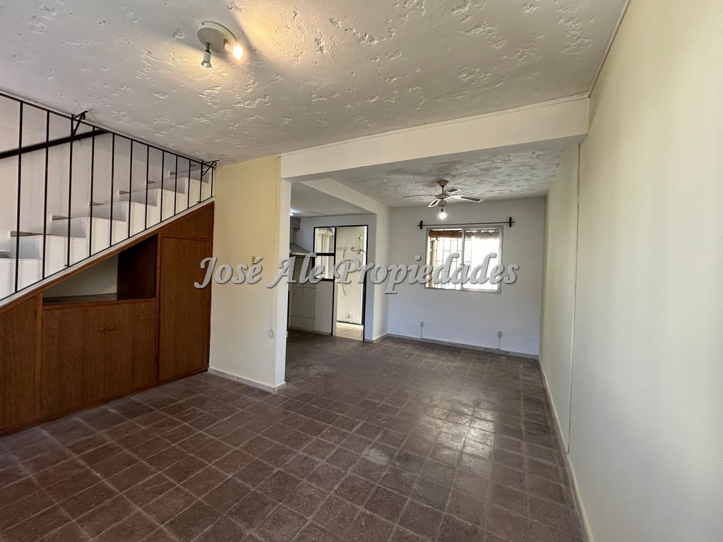 Imagen 3 de Vivienda con departamento ubicada en Complejo habitacional L22.