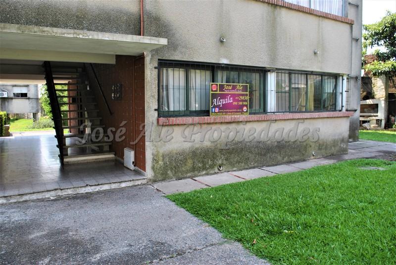 Vivienda en planta baja ubicada en Complejo INVE.