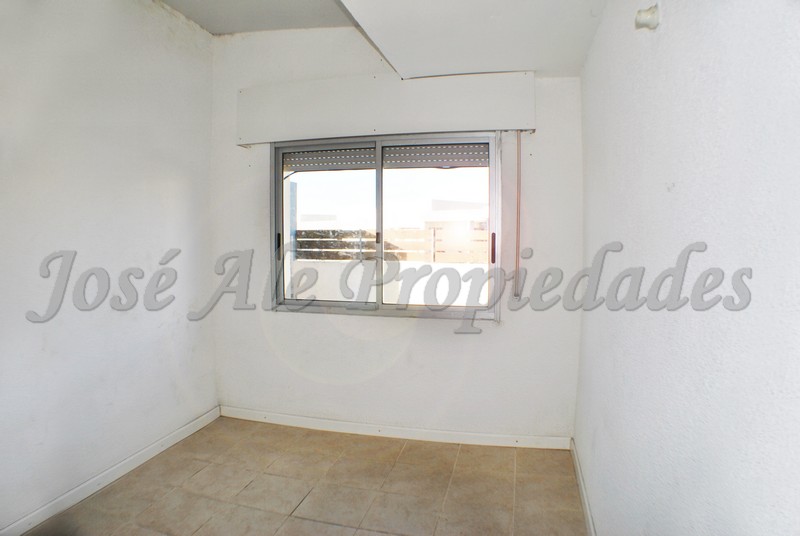 Imagen 8 de Impecable vivienda ubicada en Lomas de San Benito. Linda zona tranquila y a pasos de todos los servicios.