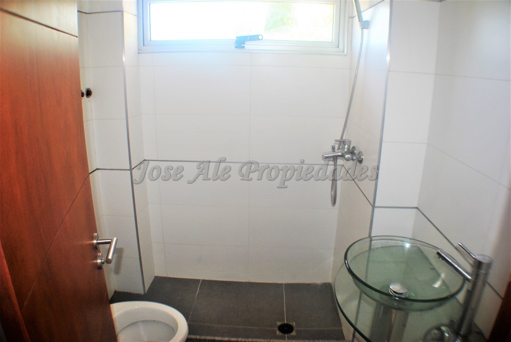 Imagen 7 de Espectacular monoambiente en edificio residencial frente al Rio de la Plata.