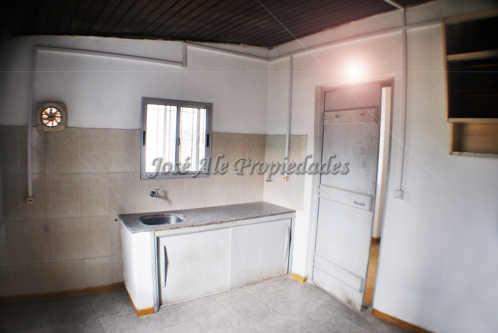 Imagen 6 de Propiedad en pleno centro de Colonia. Sobre Avenida Artigas, a pasos de todos los servicios.