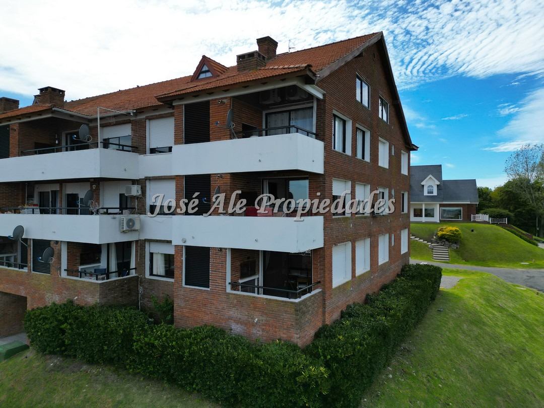 Imagen 1 de Magnifico departamento ubicado en Rambla Costanera.