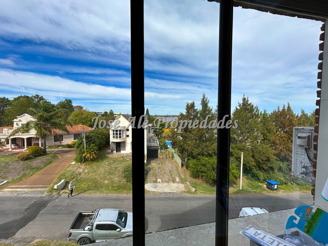 Imagen 6 de Magnifico departamento ubicado en Rambla Costanera.