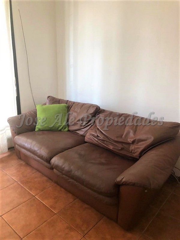 Imagen 9 de Apto completamente equipado a pasos de Av Principal Gral Flores y a metros de todos los servicios.