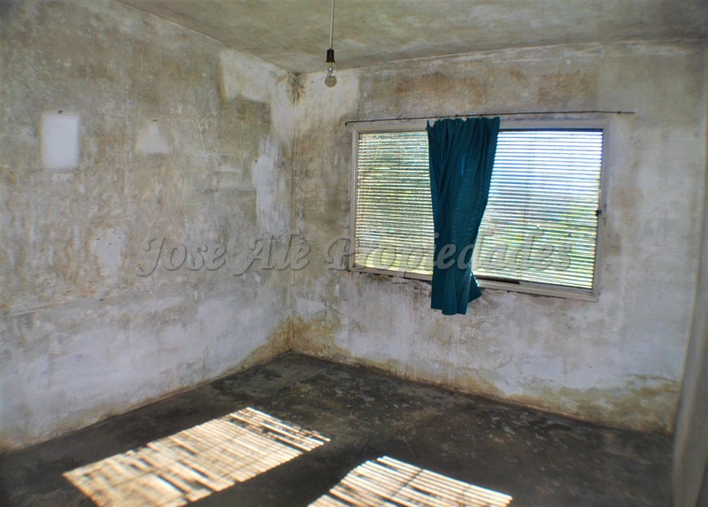 Imagen 5 de Propiedad a reciclar Estratégicamente ubicada a metros de la Avenida Luis Alberto de Herrera, en zona con importante potencial.