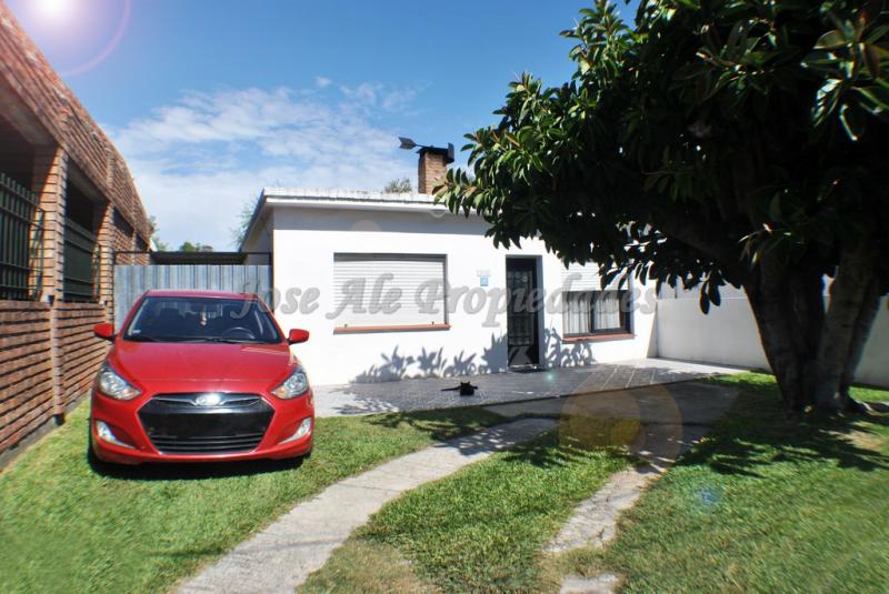 Impecable y hermosa propiedad a pasos de Avenida Luis Alberto de Herrera, próxima a todos los servicios, zona El Rutero.