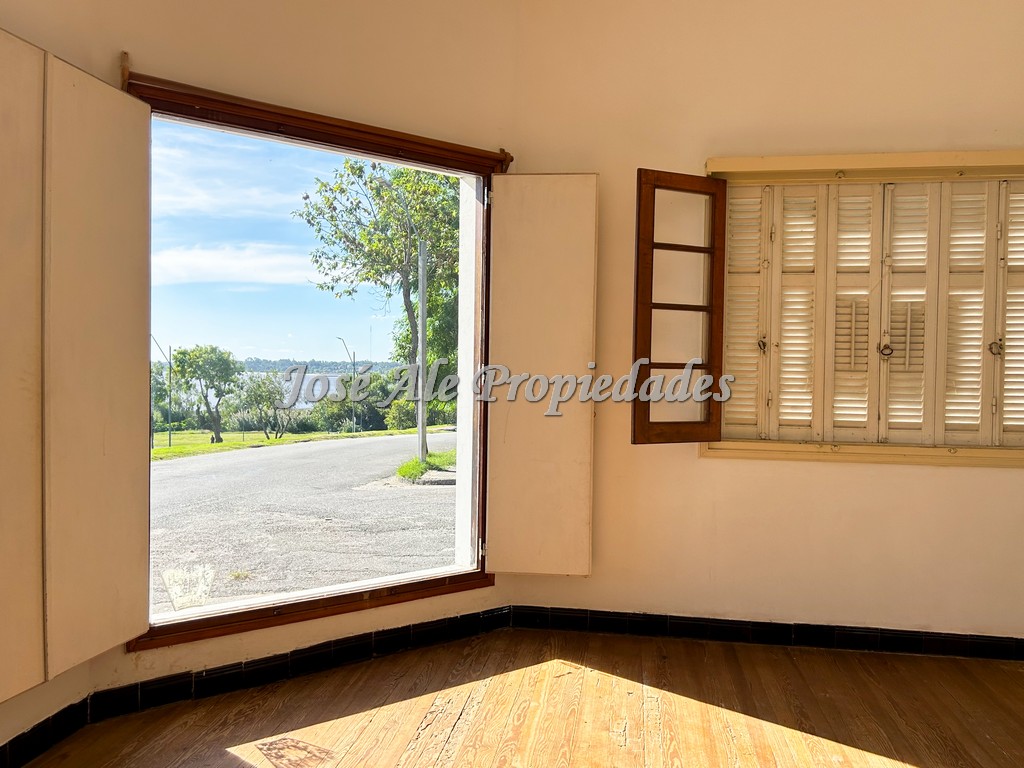 Imagen 3 de Propiedad con vista al Río ubicada en pleno centro de Colonia del Sacramento.